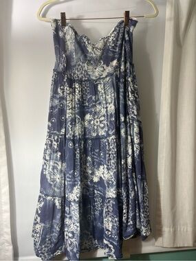 Blue and White Floral Strapless Women’s Skirt